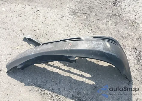 2003 Toyota Camry Le z USA, uszkodzony, nr VIN 4T1BE32K23U132728